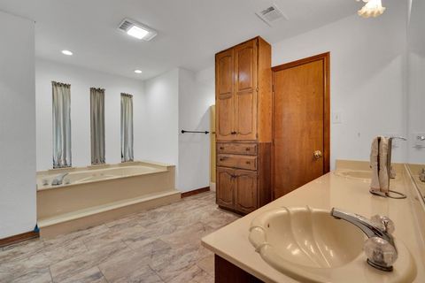 Tiny photo for 1320 Orchard Lane, Ennis, TX 75119 (MLS # 21101519)