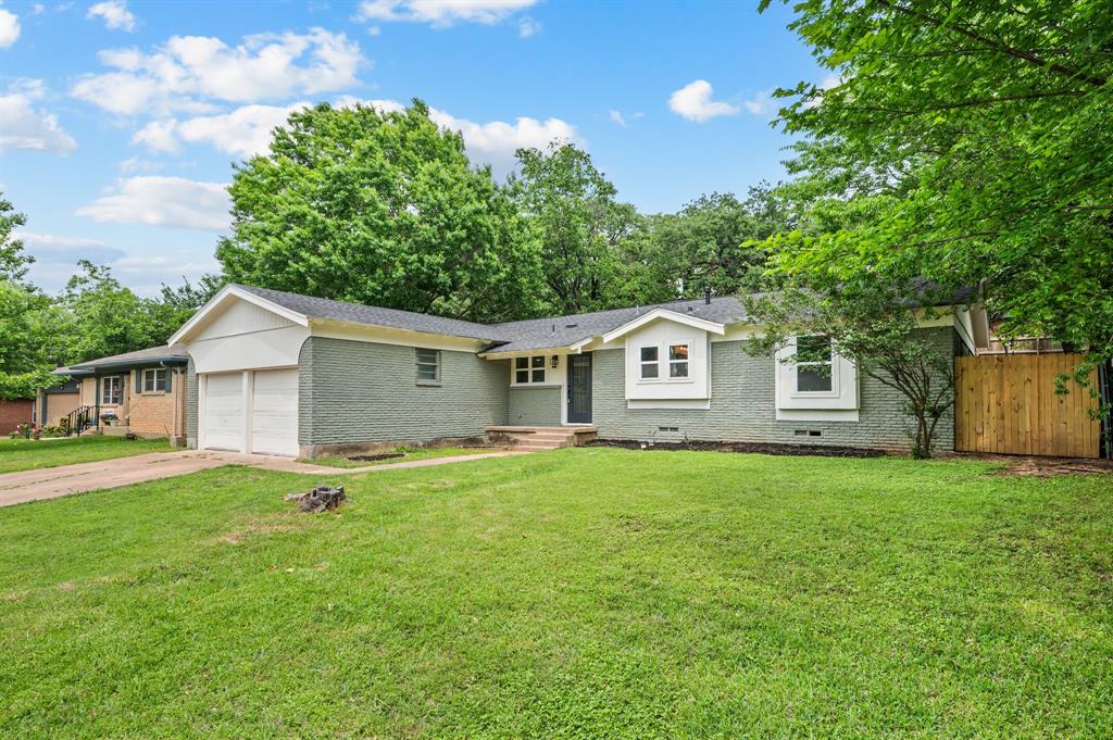 1307 Ravenwood Drive