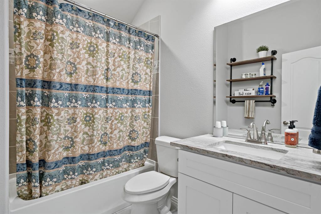 Emerald Vista Ph One - Residential