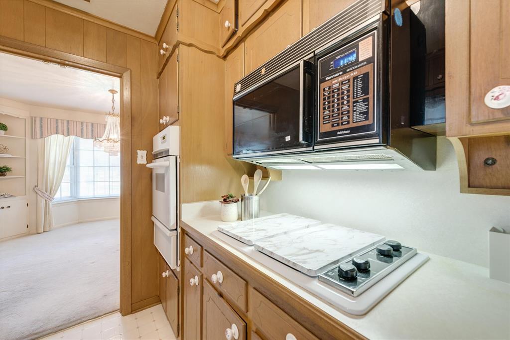 Brook Hollow Bedford - Residential