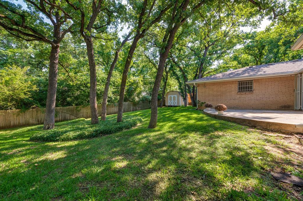 Brook Hollow Bedford - Residential