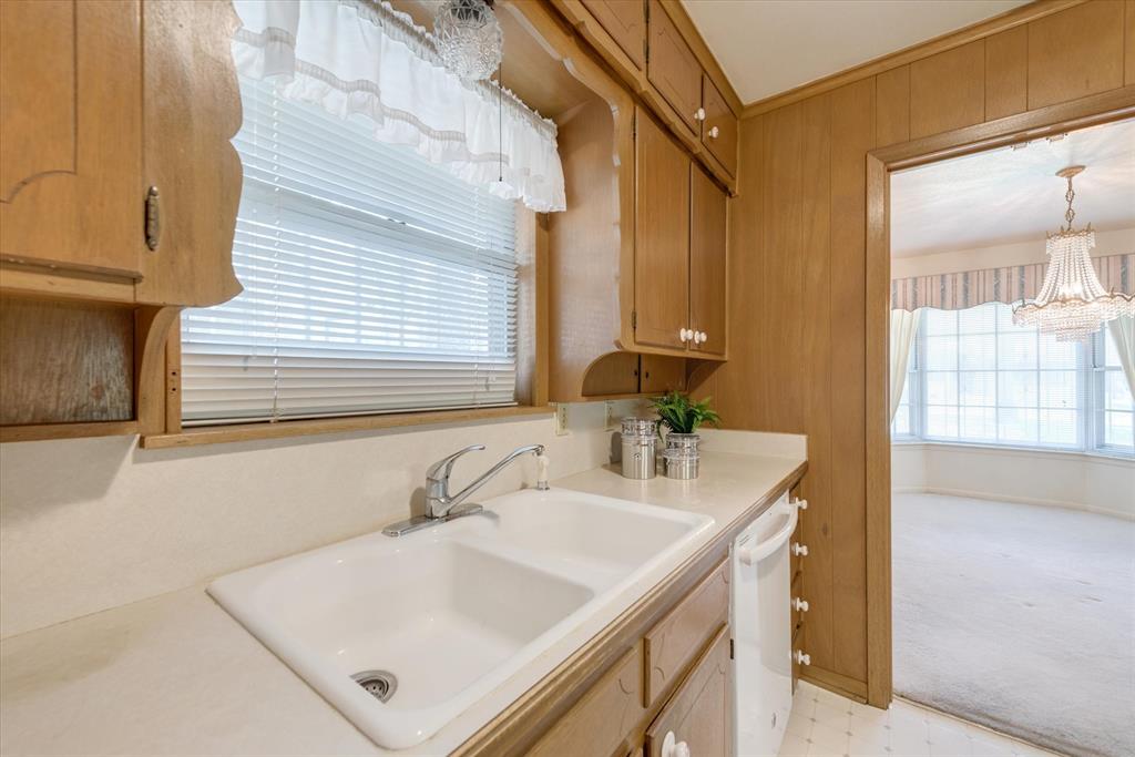 Brook Hollow Bedford - Residential