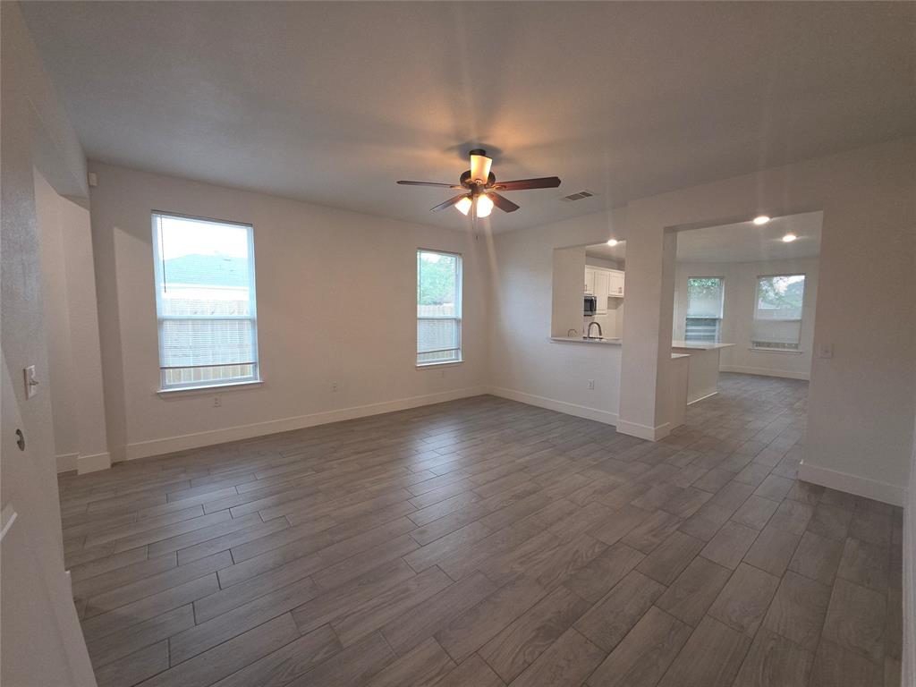 Mays Brook Spring Ave 02 - Residential