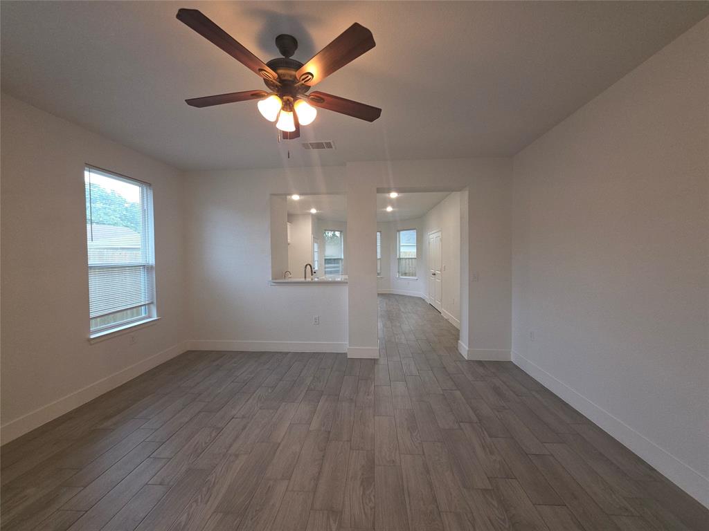 Mays Brook Spring Ave 02 - Residential
