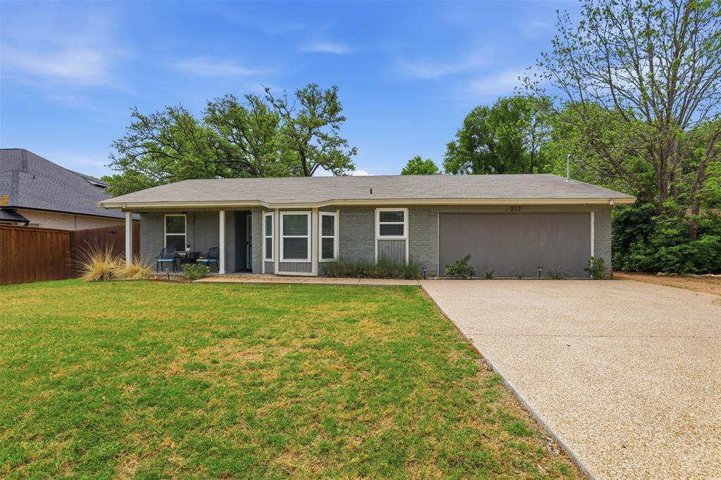 217 Granada Calle Street