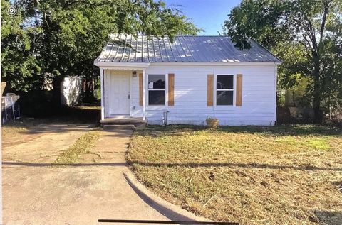 406 11th Street Mineral Wells TX 76067