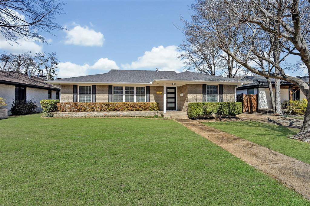6903 E Mockingbird Lane