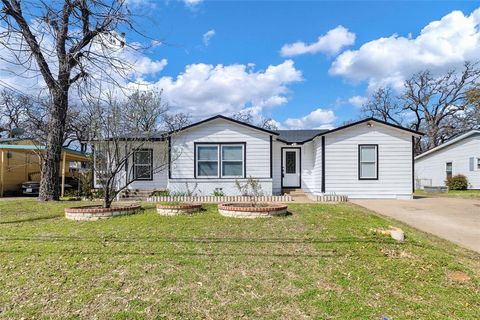 209 Hurstview Drive Hurst TX 76053