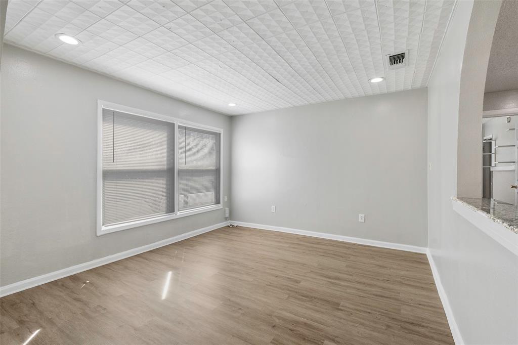 209 Hurstview Drive