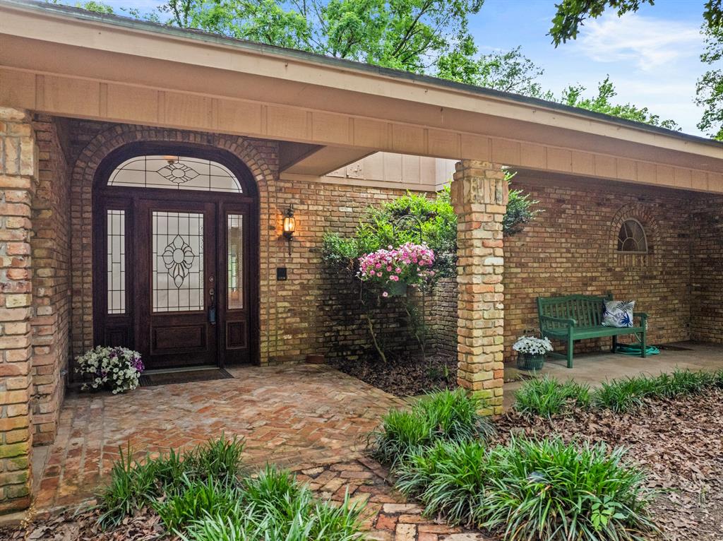 351 Private Road 8572