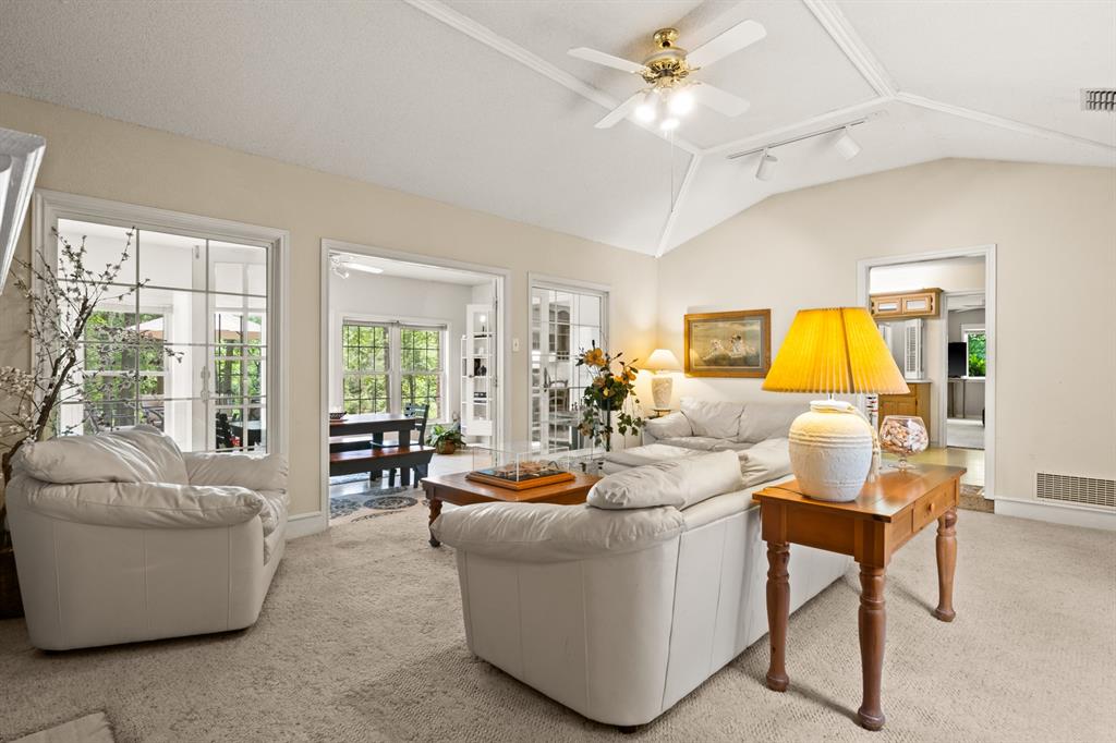 351 Private Road 8572