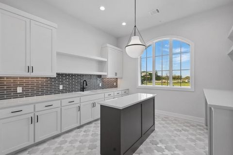 Tiny photo for 1418 Clydesdale Road, Bartonville, TX 76226 (MLS # 21075350)