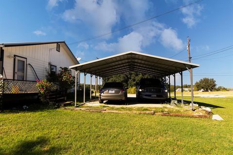 A home in Comanche