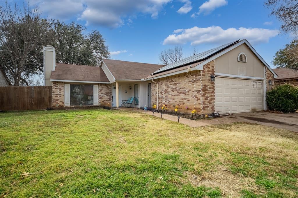 3005 Woodlarkk Drive