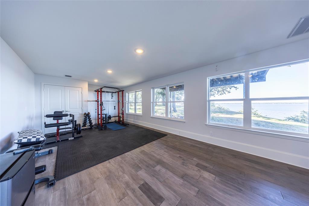 Emerald Sound At Lake Lewisville - Residential