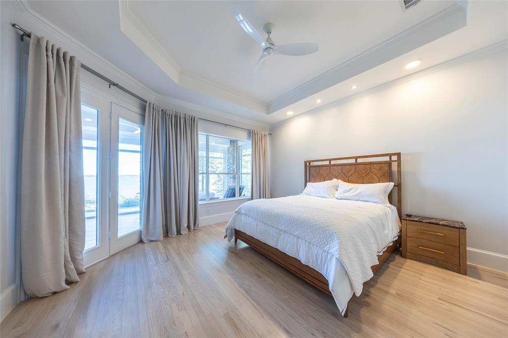 Emerald Sound At Lake Lewisville - Residential