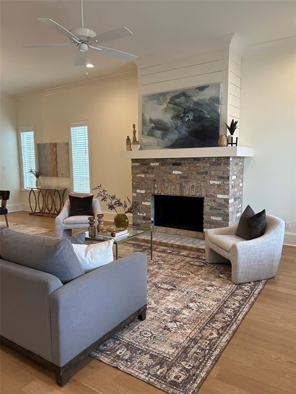 2129 Pecan Square Avenue