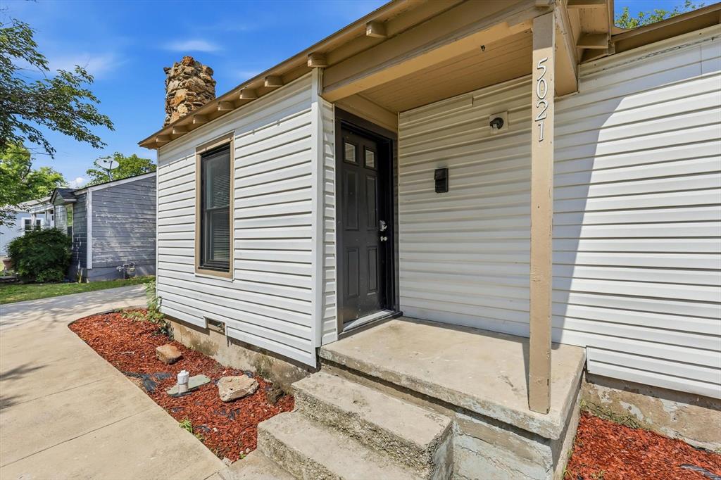 5021 Royal Drive