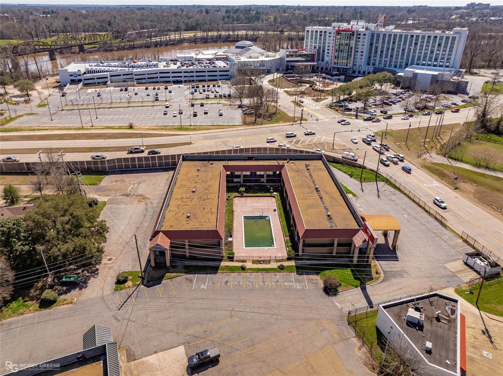 Bossier Inn & Suites - Commercial Sale