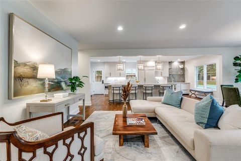 Tiny photo for 4541 Westway Avenue, Highland Park, TX 75205 (MLS # 21180973)