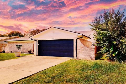 1806 Briar Meadow Drive Arlington TX 76014