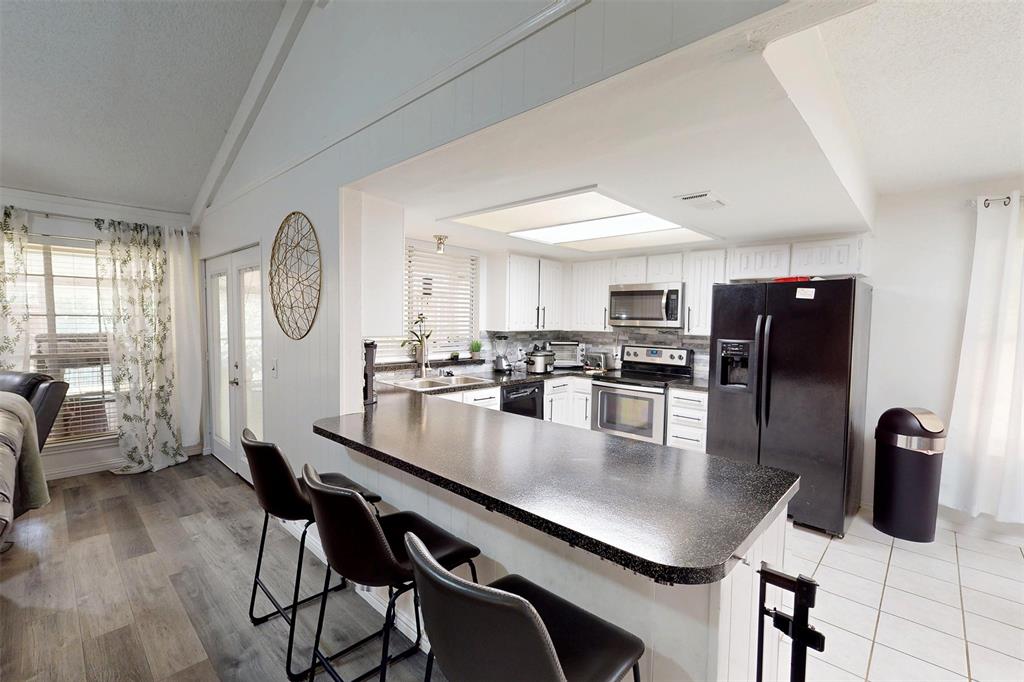 1806 Briar Meadow Drive