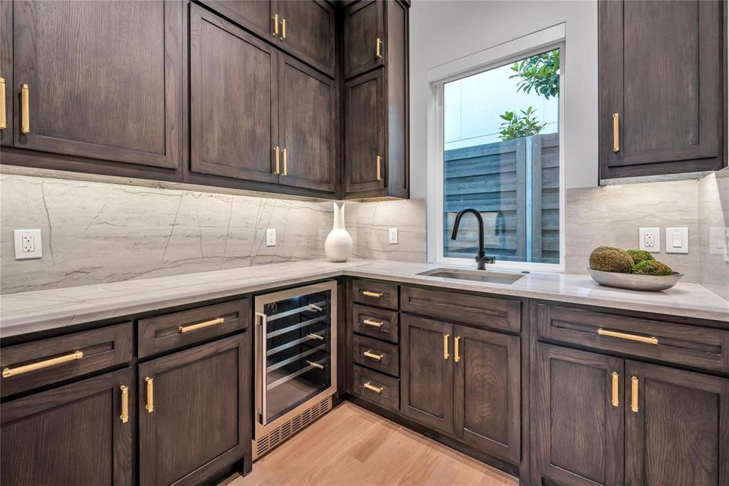 East Kessler Pk 1st Instl - Residential