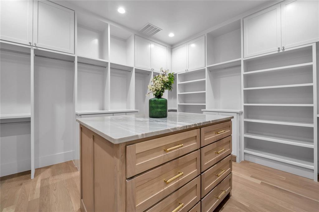 East Kessler Pk 1st Instl - Residential