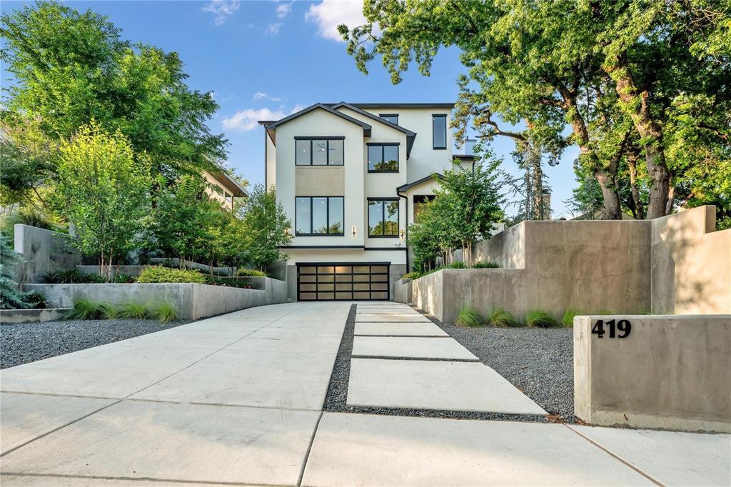 419 W Colorado Boulevard