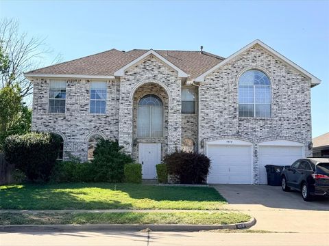 Photo of 4818 Red Birch Drive, Arlington, TX 76018 (MLS # 21223778)