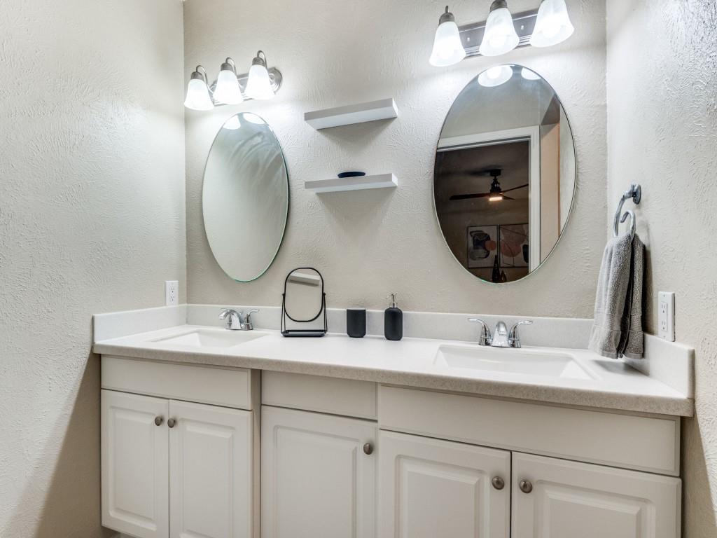 Euless, Texas 76039, United States, 3 Bedrooms Bedrooms, ,2 BathroomsBathrooms,Residential,Active,33900