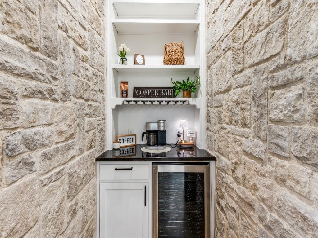 Deforest Court - Residential