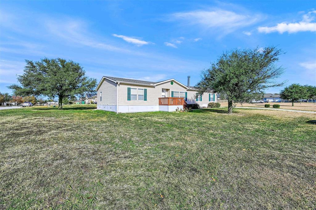 115 Candlewood Circle