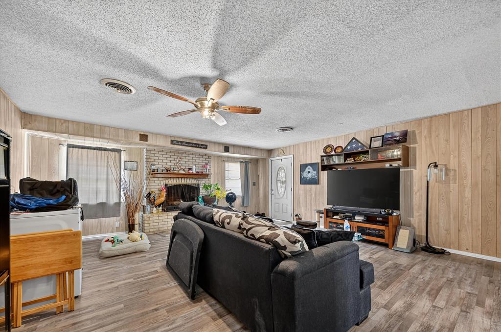 3320 Shorewood Drive