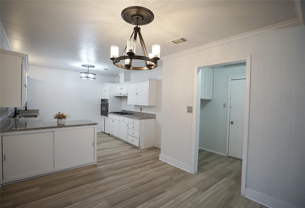 Wilshire Village Add - Residential