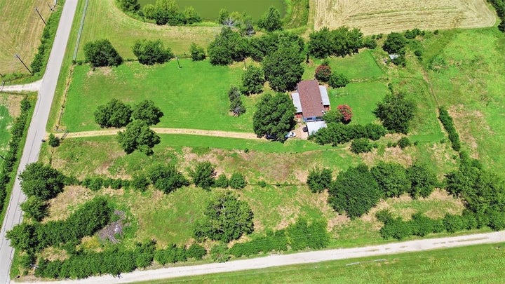 Photo 1 of 31 — 9037 County Road 346, Terrell, TX 75161