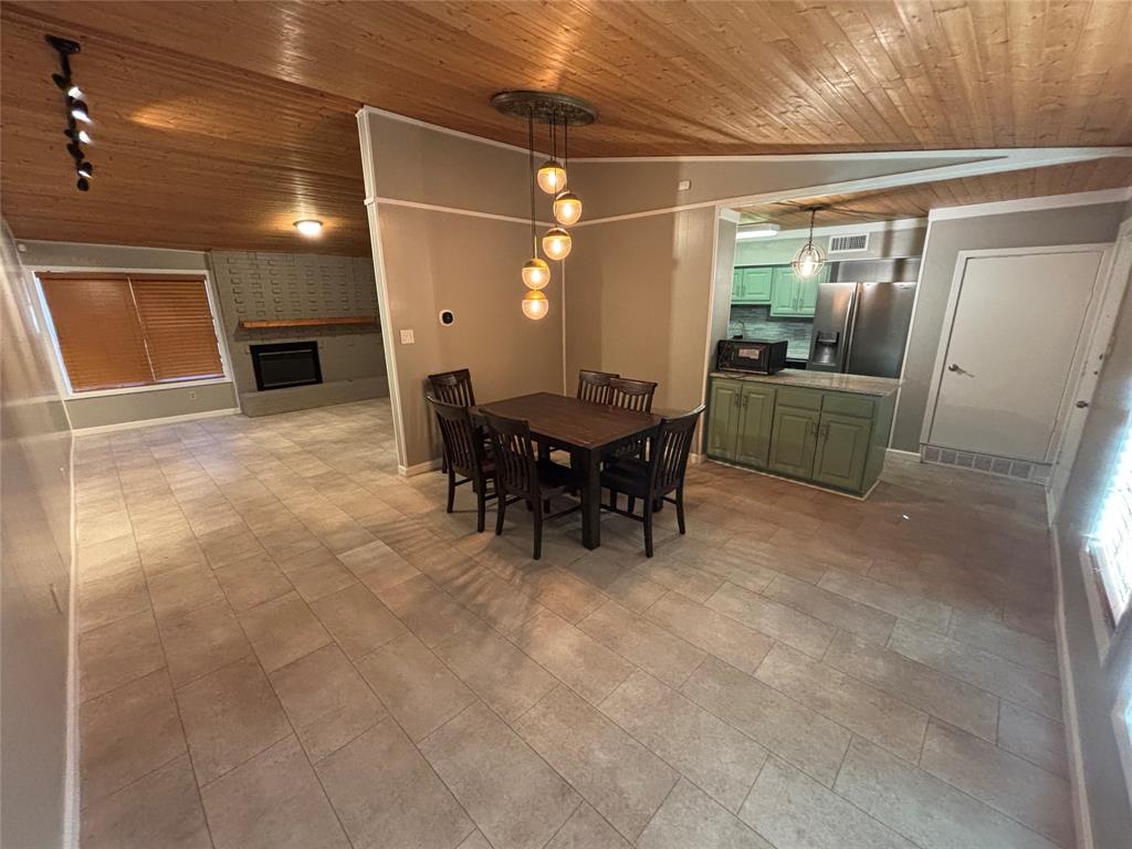 Richardson Heights 09 1st Sec - Residential Lease