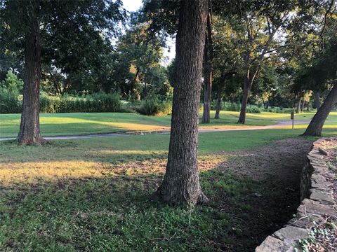 1300 Pioneer Trail Bonham TX 75418