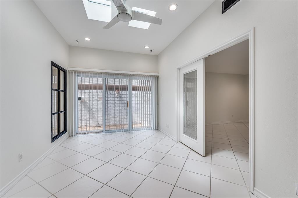 3805 Brookhaven Circle