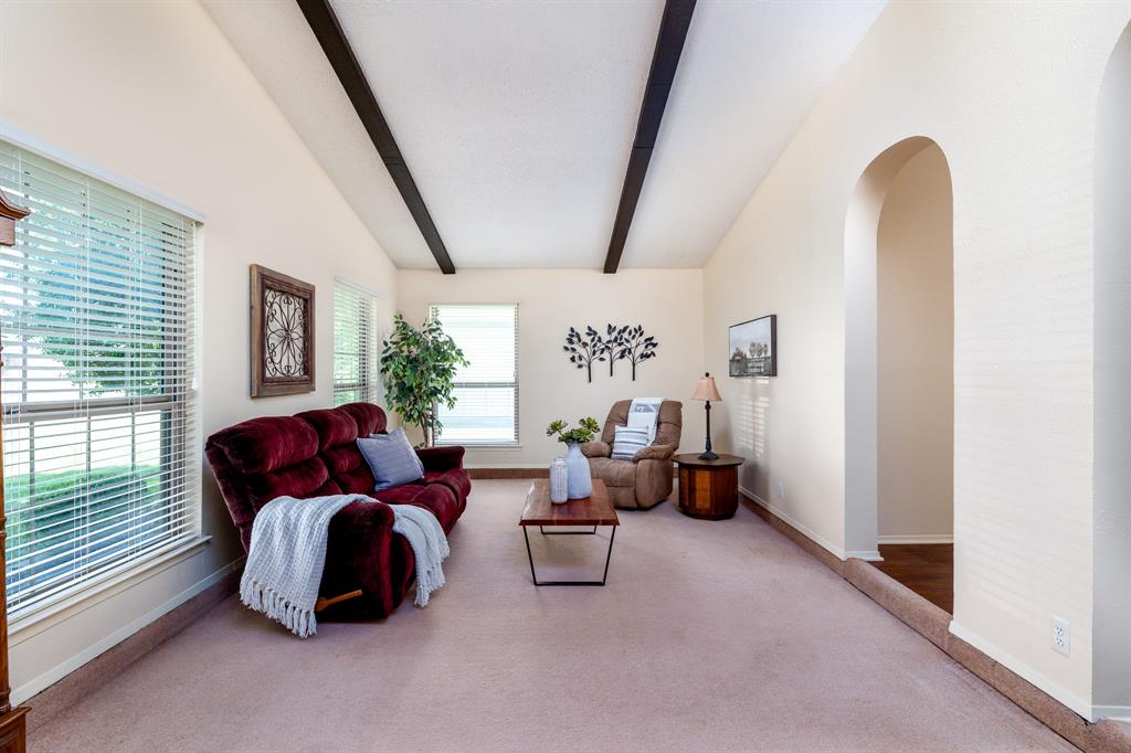 1916 J J Pearce Drive