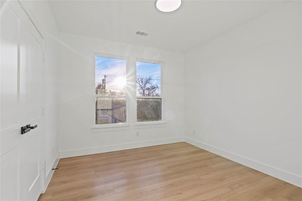 Colonial Terrace - Residential Income