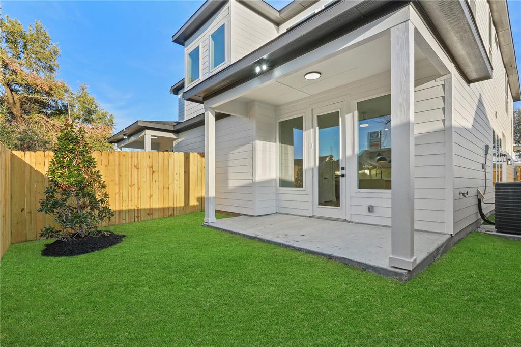 Colonial Terrace - Residential Income