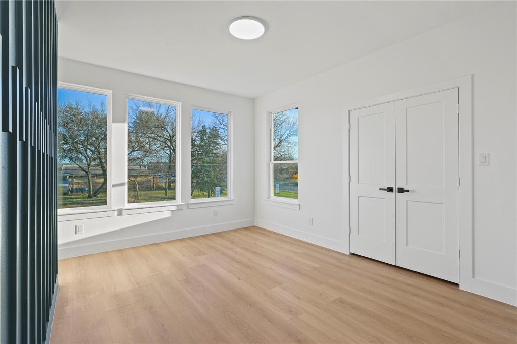 Colonial Terrace - Residential Income