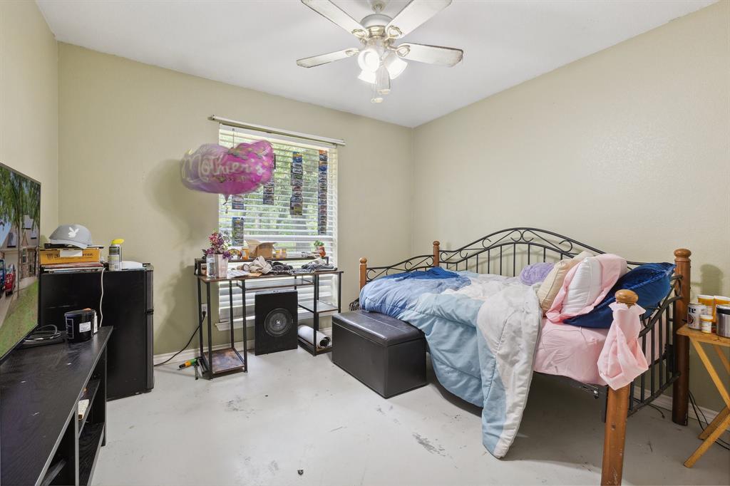 Quinlan Oaks - Residential