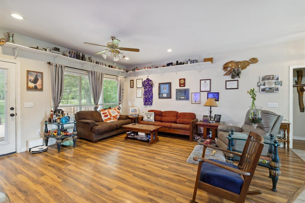 Quinlan Oaks - Residential