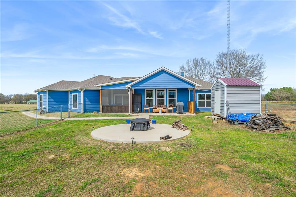 SAM BELL - Residential