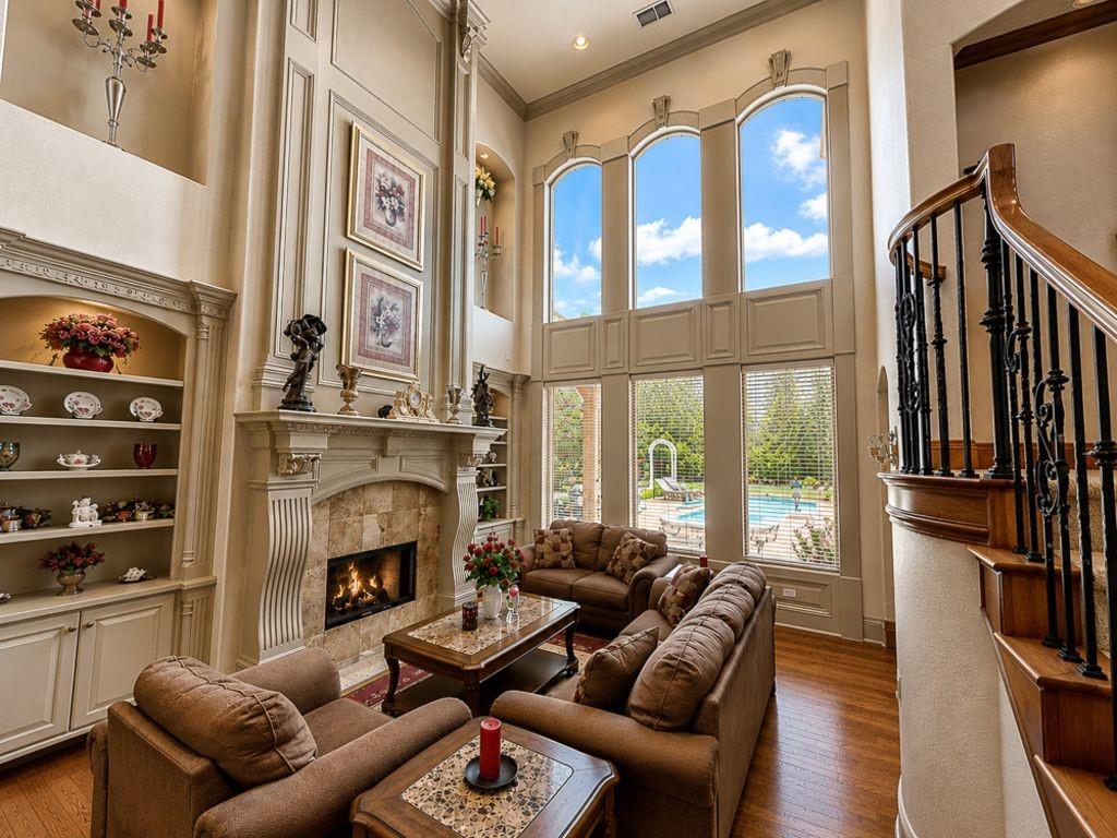 7005 Peters Path