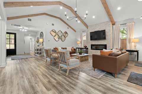 Tiny photo for 1704 Silverside Drive, Grapevine, TX 76051 (MLS # 21007995)