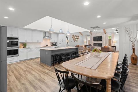 Tiny photo for 1704 Silverside Drive, Grapevine, TX 76051 (MLS # 21007995)