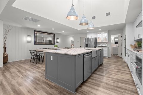 Tiny photo for 1704 Silverside Drive, Grapevine, TX 76051 (MLS # 21007995)